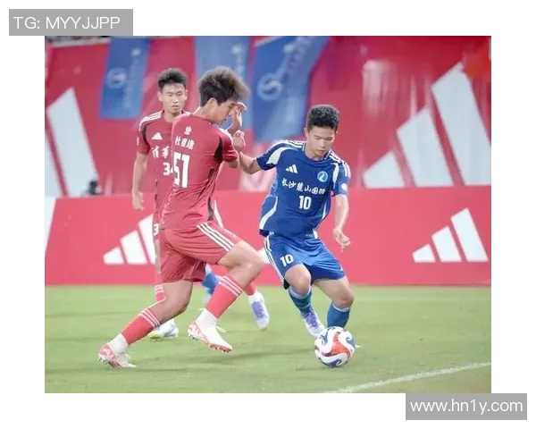 麓山国际盛大迎接足球明星齐聚展现体育魅力与激情